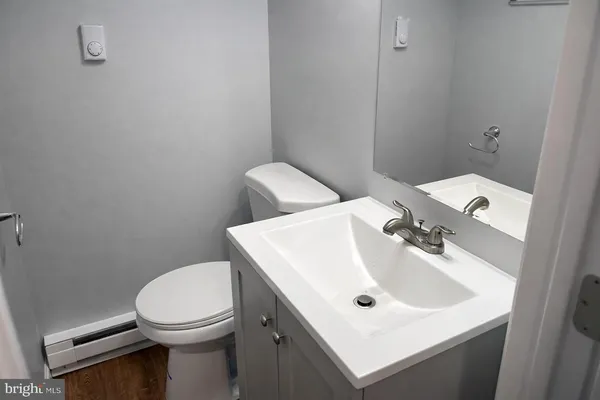 $2,500 | 203 Commonwealth Avenue, Claymont, DE 19703