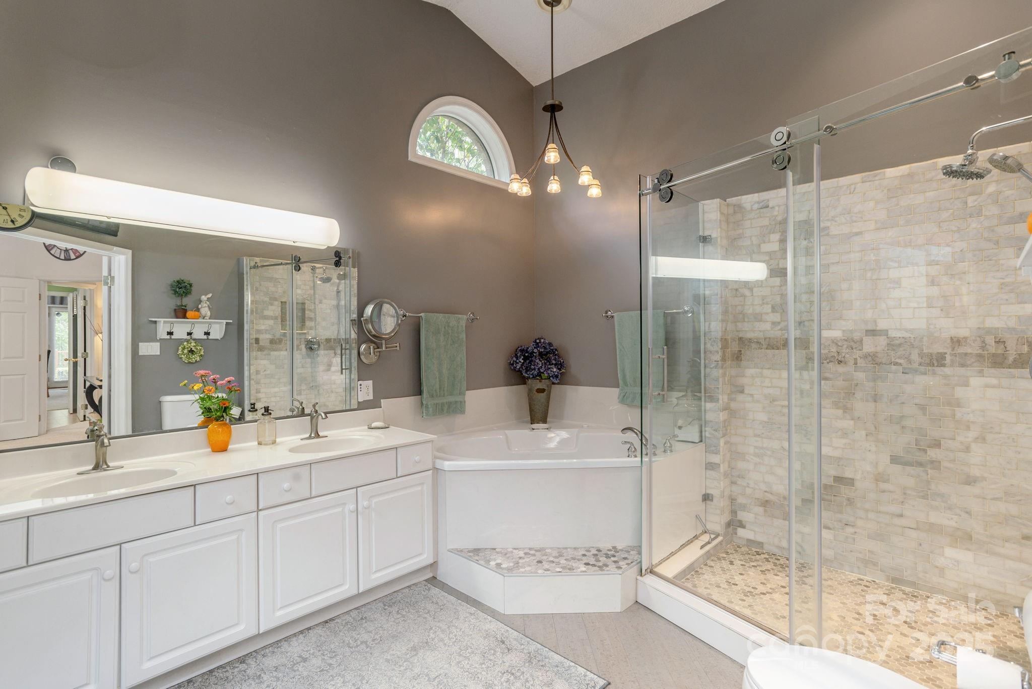 26 Harris Road Fairview, NC 28730 - Photo 24 of 48 Gallery Image 24