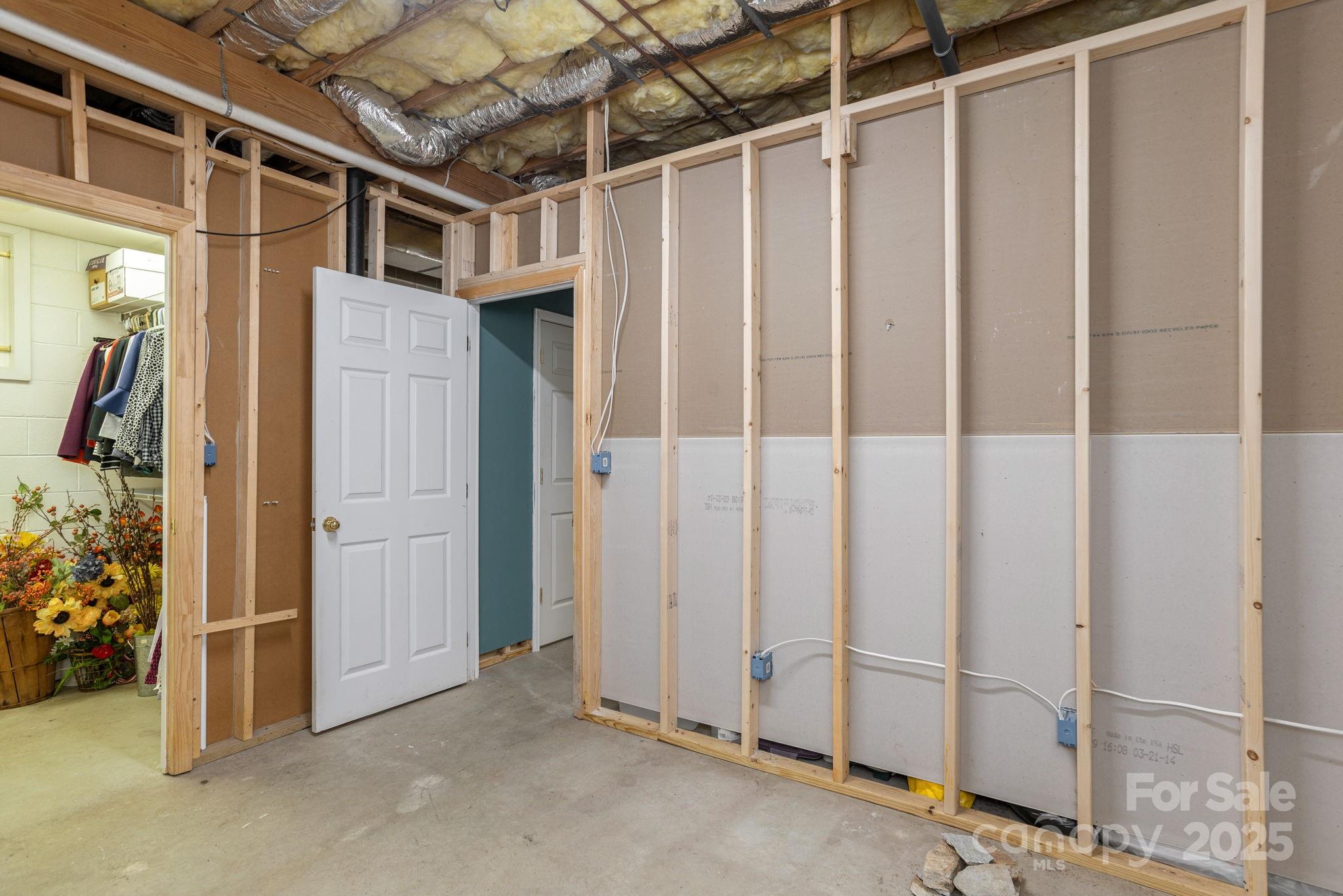 26 Harris Road Fairview, NC 28730 - Photo 33 of 48 Gallery Image 33