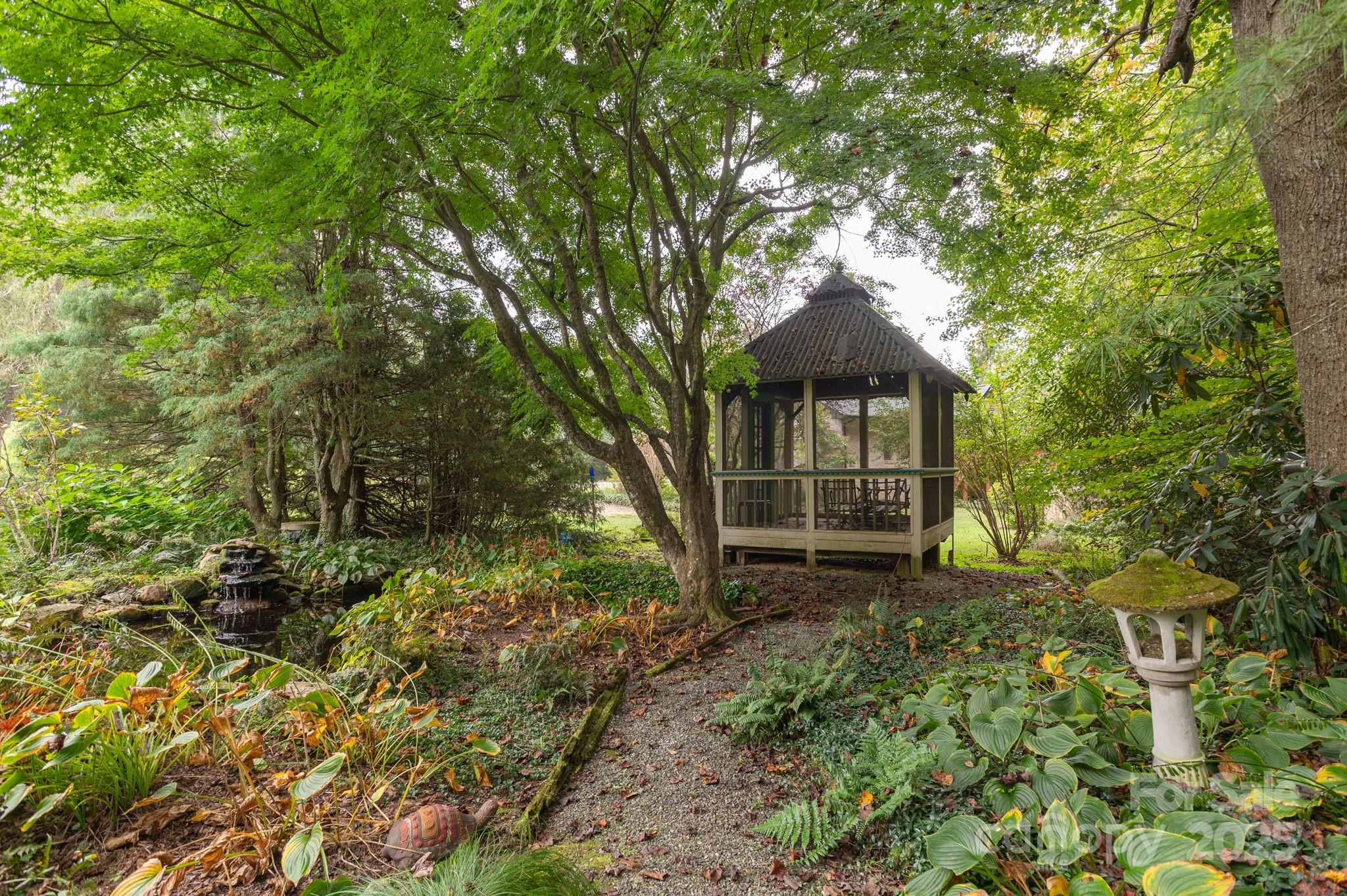 26 Harris Road Fairview, NC 28730 - Photo 37 of 48 Gallery Image 37