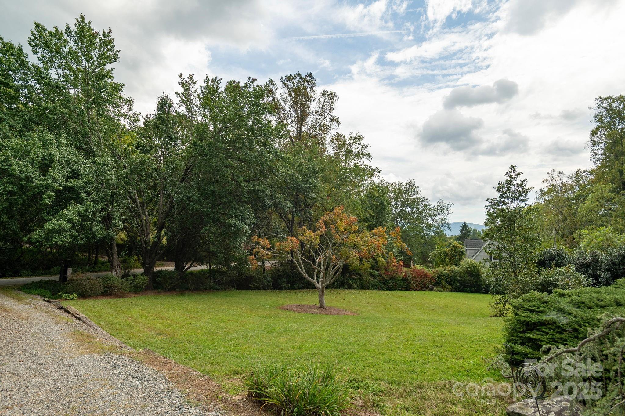26 Harris Road Fairview, NC 28730 - Photo 42 of 48 Gallery Image 42
