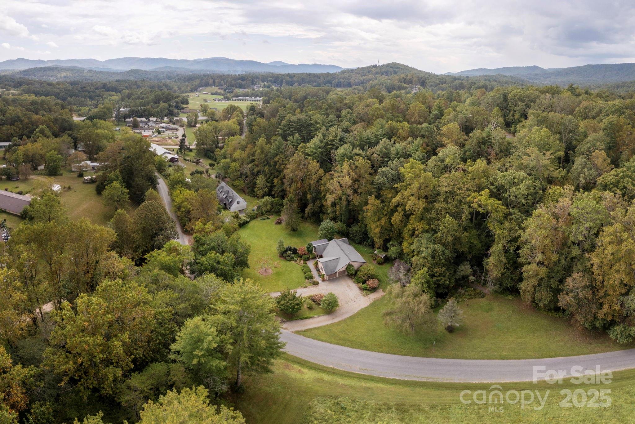 26 Harris Road Fairview, NC 28730 - Photo 46 of 48 Gallery Image 46
