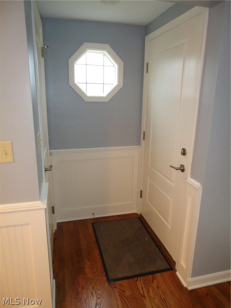 1577 Fairfax Road Akron, OH 44313 - Photo 12 of 32 Gallery Image 12