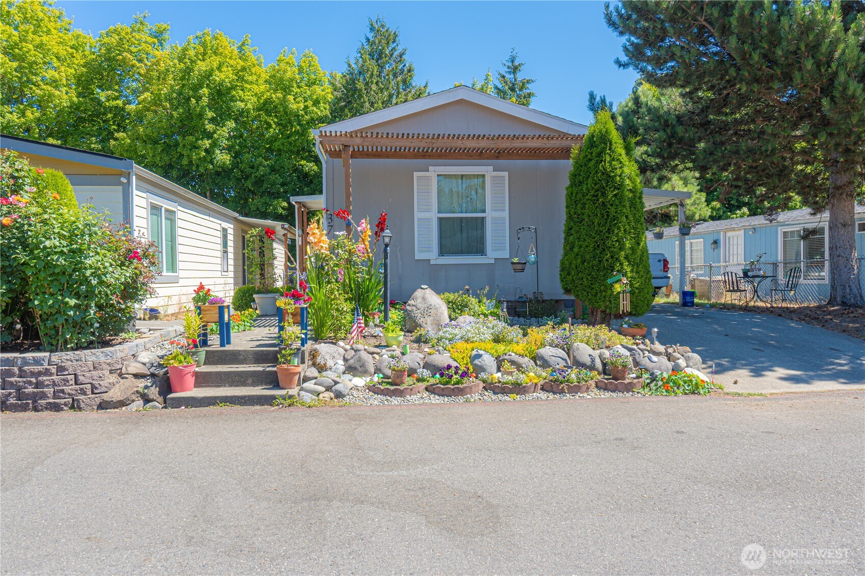 29401 Military Road South, Unit 37 Federal Way, WA 98003 - Photo 1 of 19 Gallery Image 1