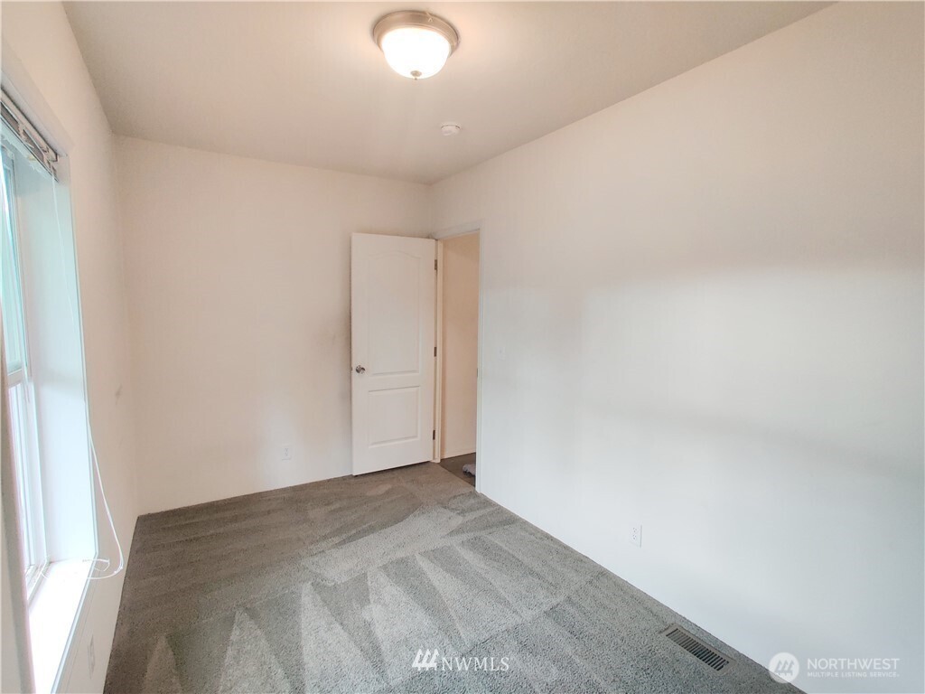 29401 Military Road South, Unit 37 Federal Way, WA 98003 - Photo 14 of 19 Gallery Image 14