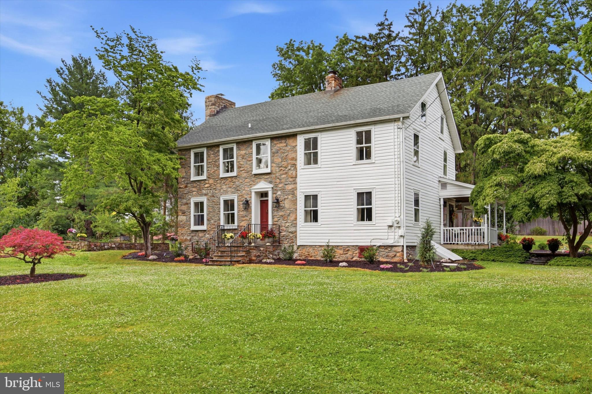2505 Black River Road Bethlehem, PA 18015 - Photo 3 of 49