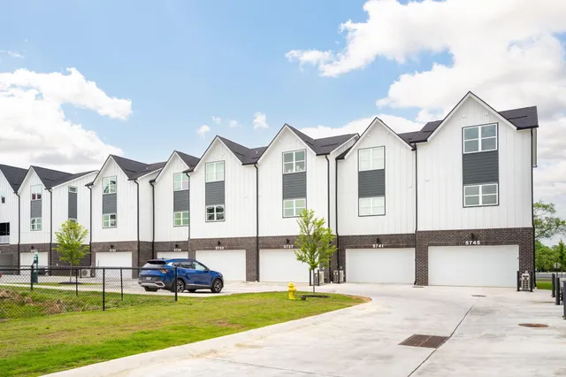 $1,695 | 5753 Sofias Circle, Chattanooga, TN 37411