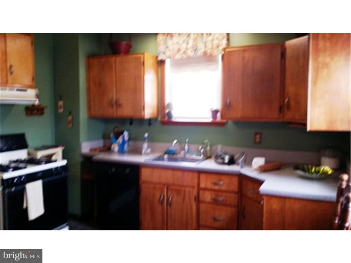 607 Bridgeboro Street Riverside, NJ 08075 - Photo 7 of 19