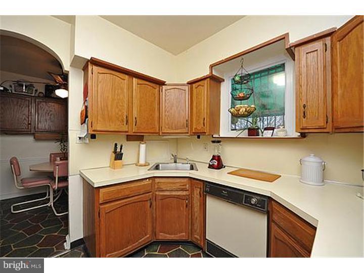 5746 Drexel Road Philadelphia, PA 19131 - Photo 12 of 25 Kitchen