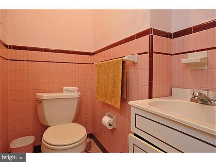 5746 Drexel Road Philadelphia, PA 19131 - Photo 6 of 25 Half Bath