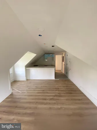 $1,300 | 260 West Johnson Street, Unit 5L, Philadelphia, PA 19144