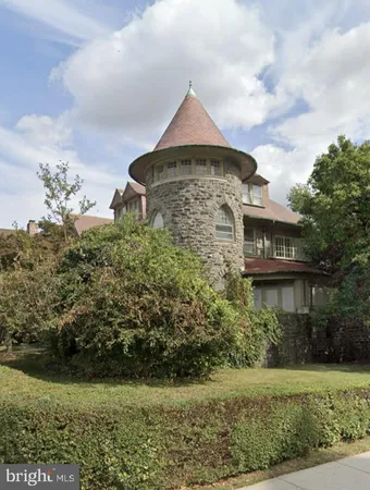 $1,300 | 260 West Johnson Street, Unit 5L, Philadelphia, PA 19144