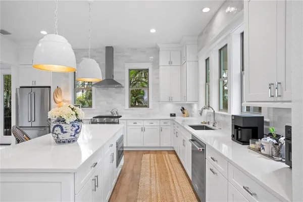 $995,000 | 1109 18th Avenue North, St. Petersburg, FL 33704