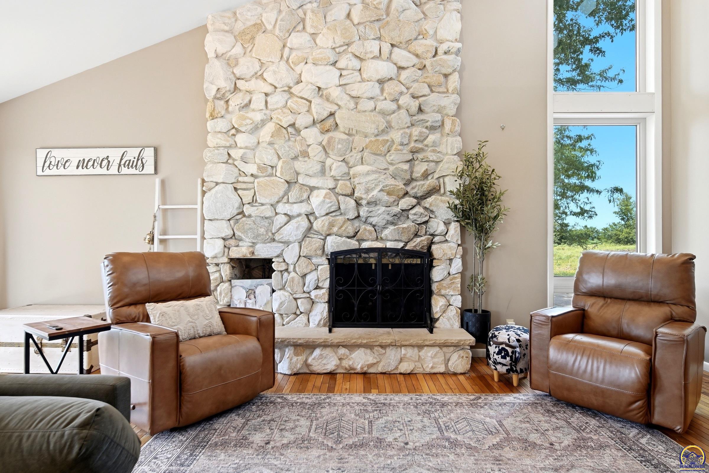 4444 Northwest Menoken Road Topeka, KS 66618 - Photo 12 of 72