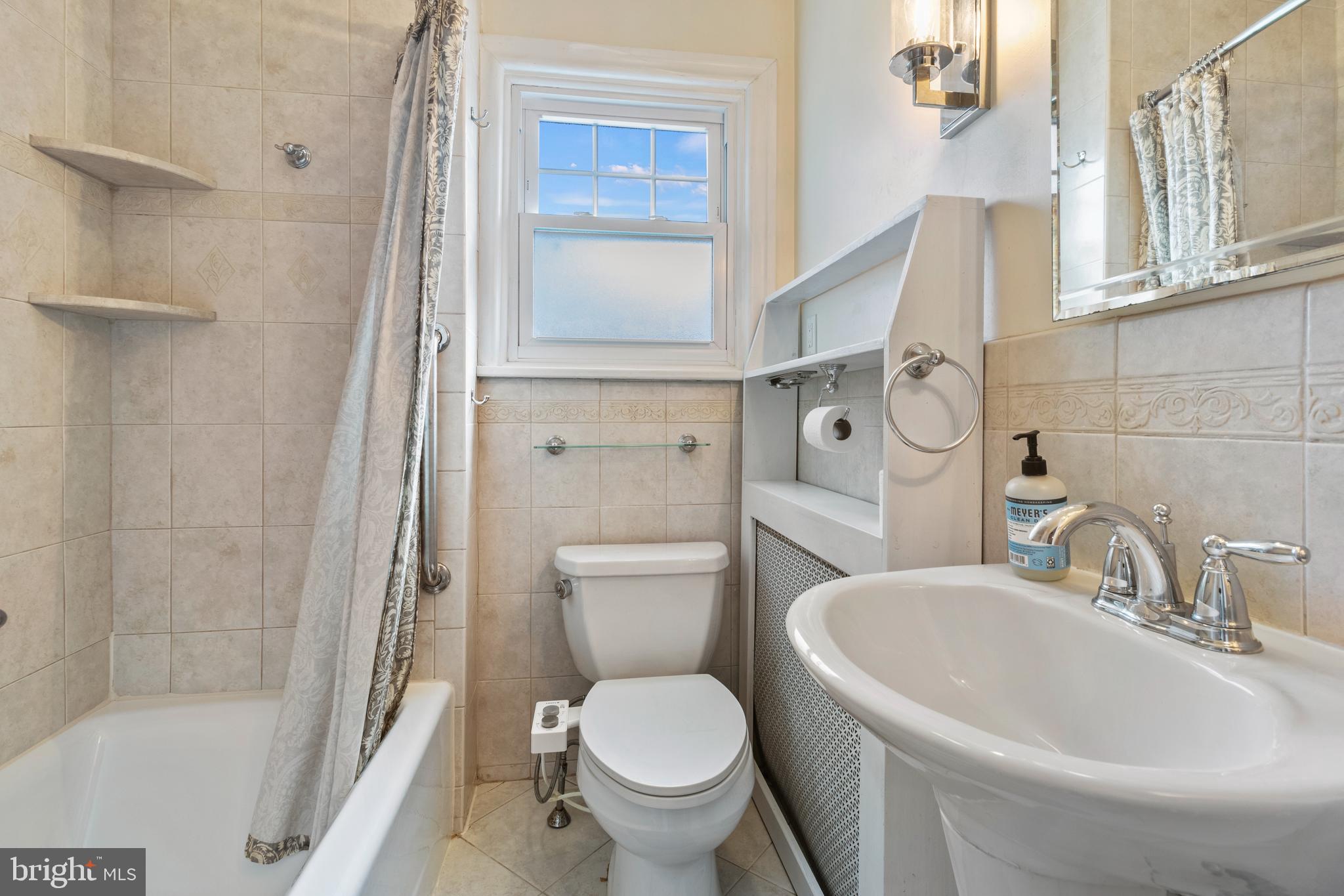 7943 Heather Road Elkins Park, PA 19027 - Photo 22 of 30 Full Bathroom