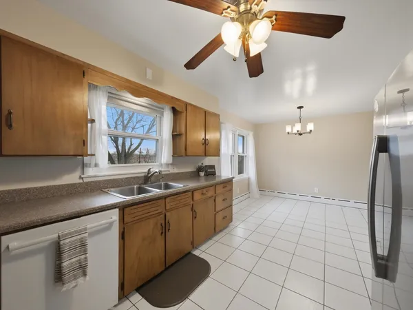 $334,900 | 3718 Hillcrest Place, Johnsburg, IL 60051