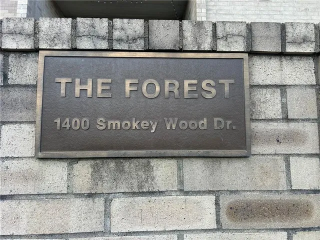 $1,175 | 1400 Smokey Wood Drive, Unit 403, Pittsburgh, PA 15218