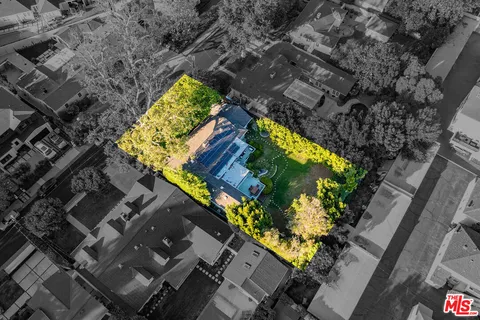 $1,995,000 | 11146 Valley Spring Lane, Studio City, CA 91602