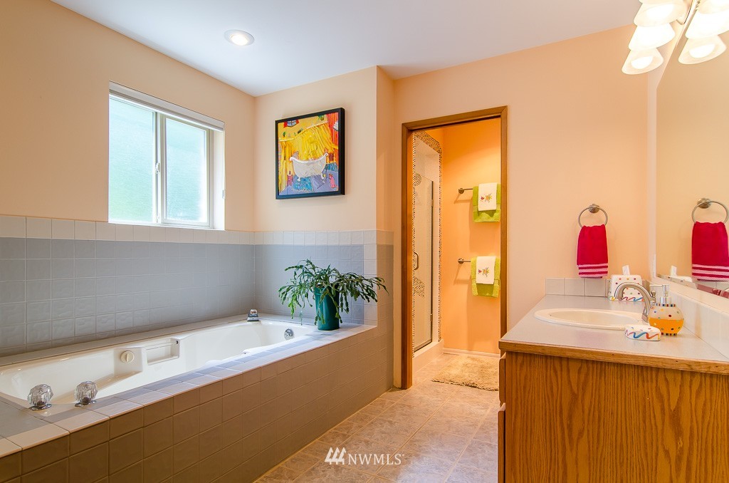 274 Kelly Road Bellingham, WA 98226 - Photo 10 of 25