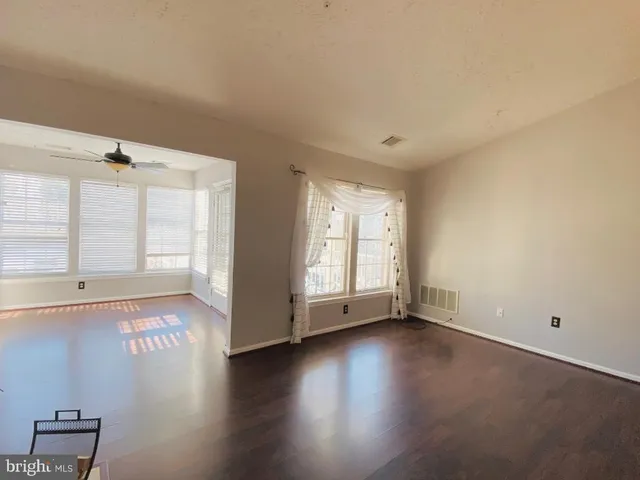 $1,895 | 13107 Briarcliff Terrace, Unit 2211, Germantown, MD 20874