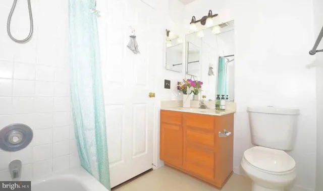 $1,895 | 13107 Briarcliff Terrace, Unit 2211, Germantown, MD 20874