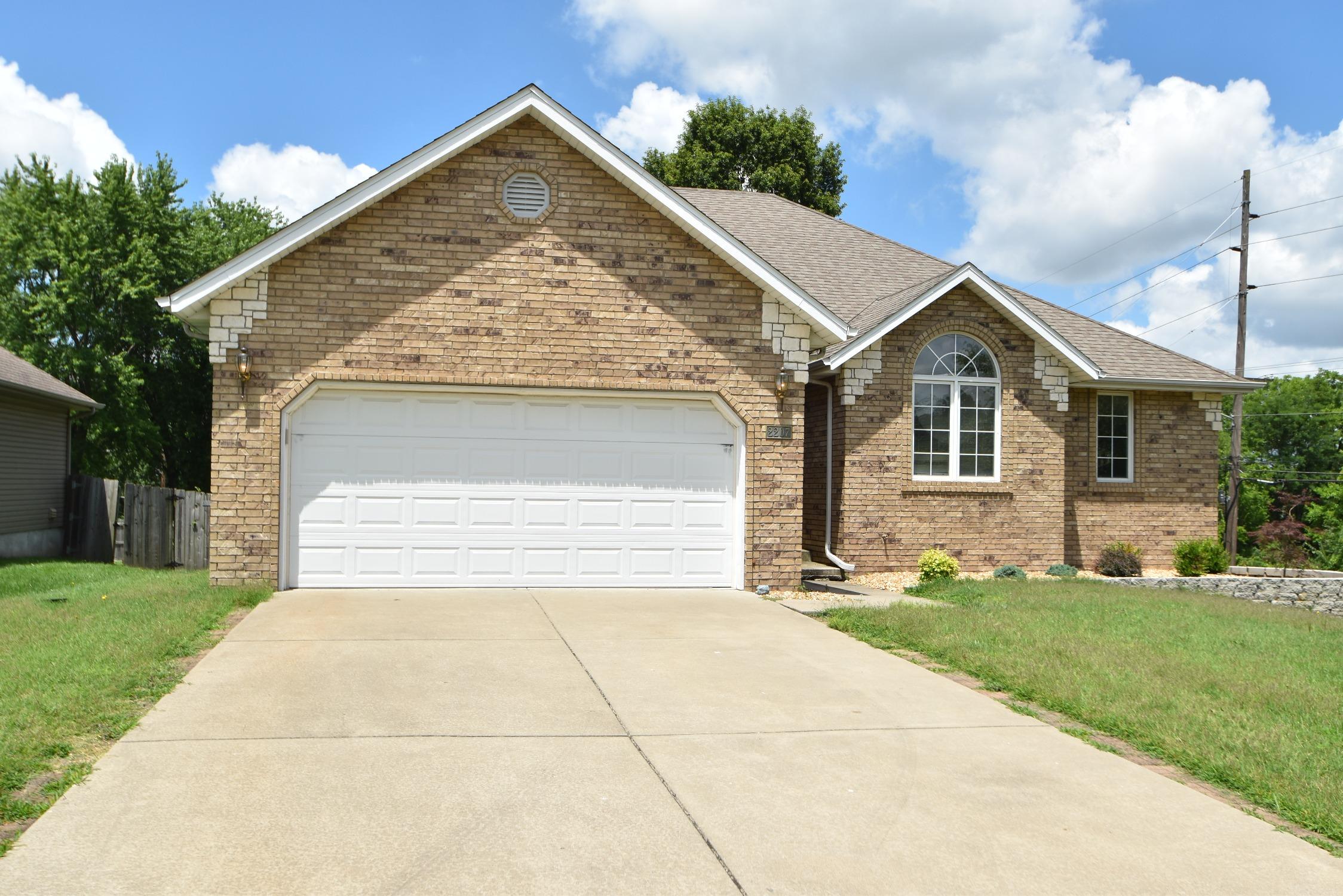 2207 West Hanover Street Springfield, MO 65807 - Photo 1 of 1 Welcome Home!