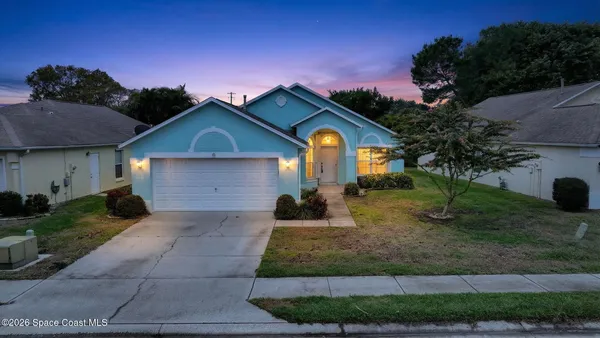 $294,900 | 934 Pine Creek Circle Northeast, Palm Bay, FL 32905