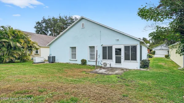 $294,900 | 934 Pine Creek Circle Northeast, Palm Bay, FL 32905