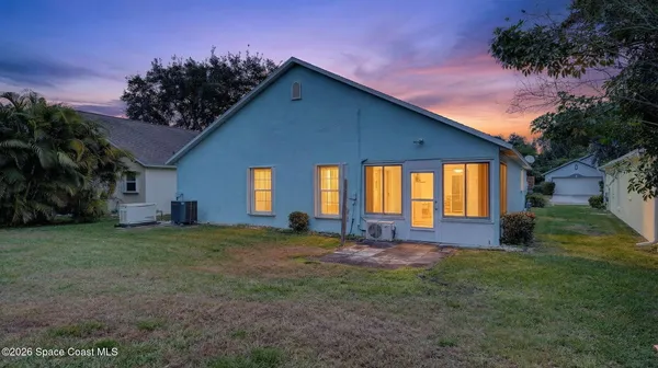 $294,900 | 934 Pine Creek Circle Northeast, Palm Bay, FL 32905