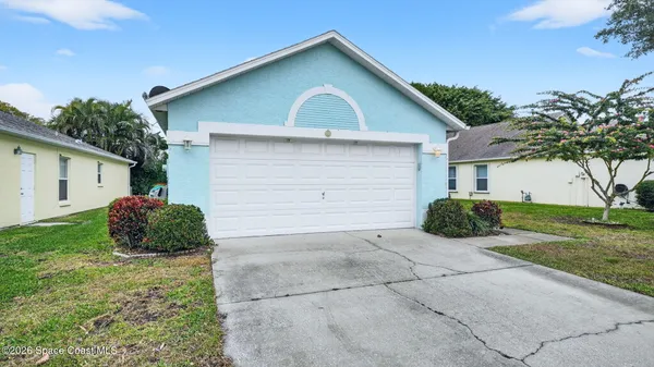 $294,900 | 934 Pine Creek Circle Northeast, Palm Bay, FL 32905