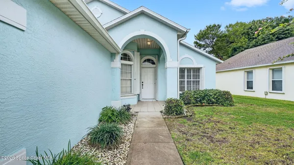 $294,900 | 934 Pine Creek Circle Northeast, Palm Bay, FL 32905