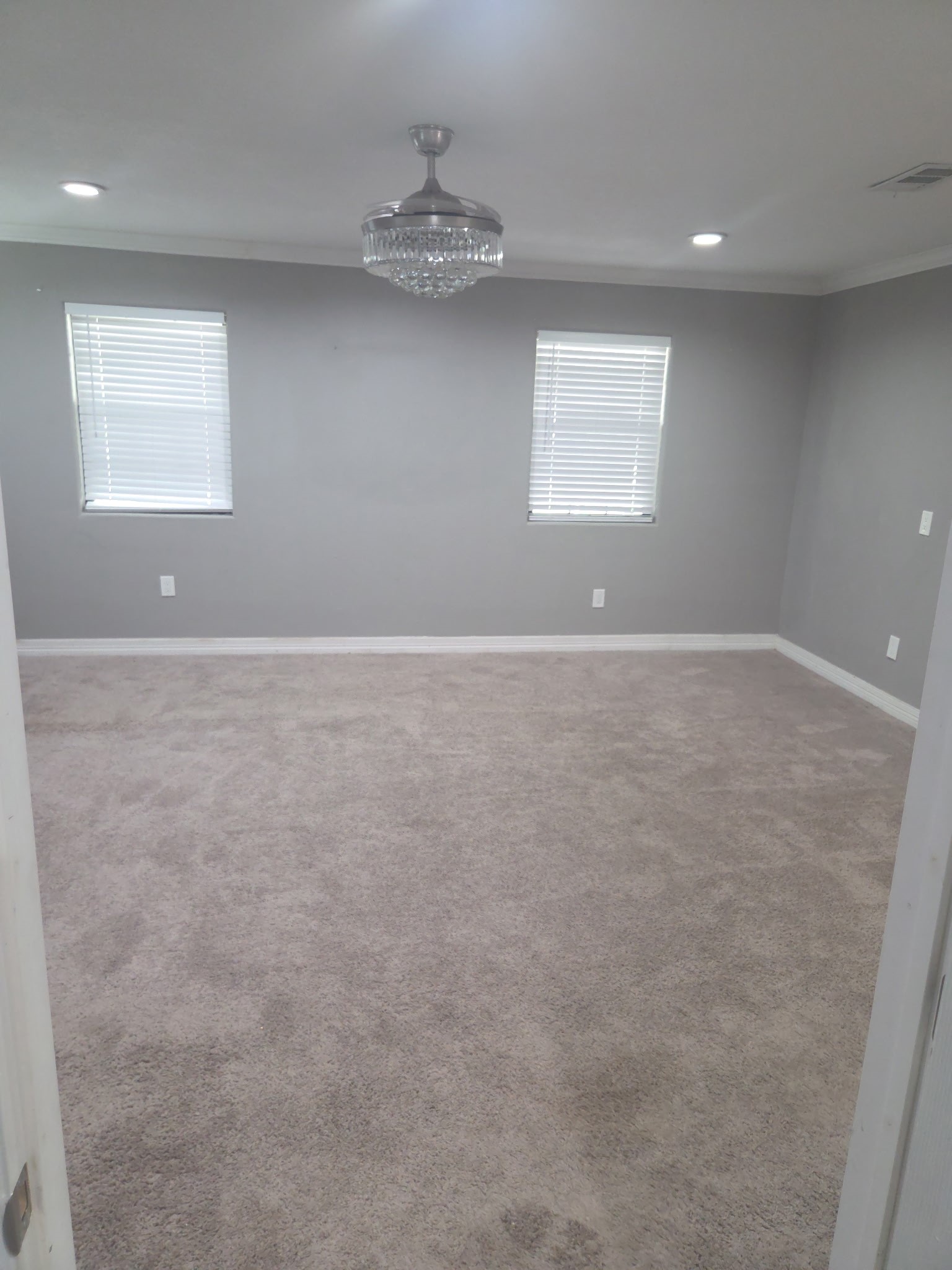 1246 Mitchell Road Houston, TX 77037 - Photo 18 of 39