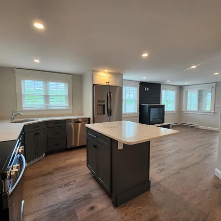 $2,350 | 1330 Lake Street, Unit 4, Bristol, NH 03222