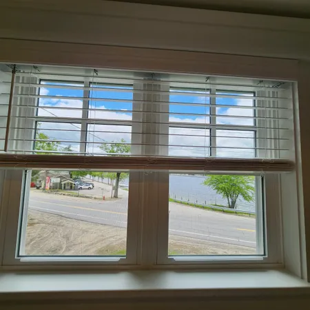 $2,350 | 1330 Lake Street, Unit 4, Bristol, NH 03222