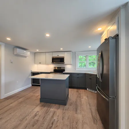 $2,350 | 1330 Lake Street, Unit 4, Bristol, NH 03222