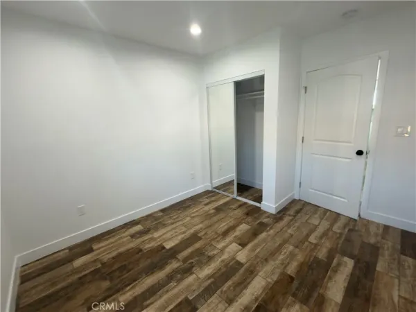 $2,100 | 521 West 78th Street, Los Angeles, CA 90044