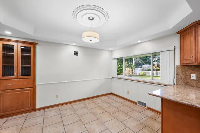 $425,000 | 53223 Sophia Drive, Utica, MI 48316