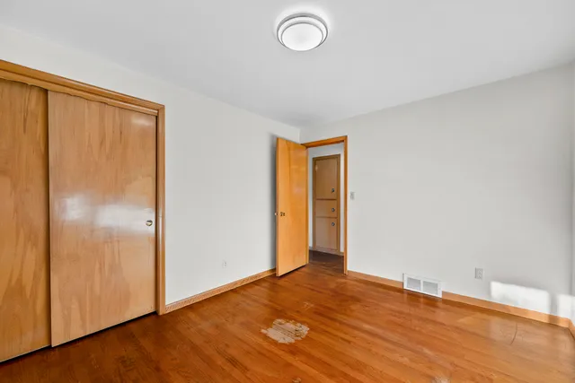 $425,000 | 53223 Sophia Drive, Utica, MI 48316