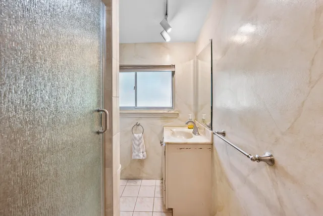 $425,000 | 53223 Sophia Drive, Utica, MI 48316