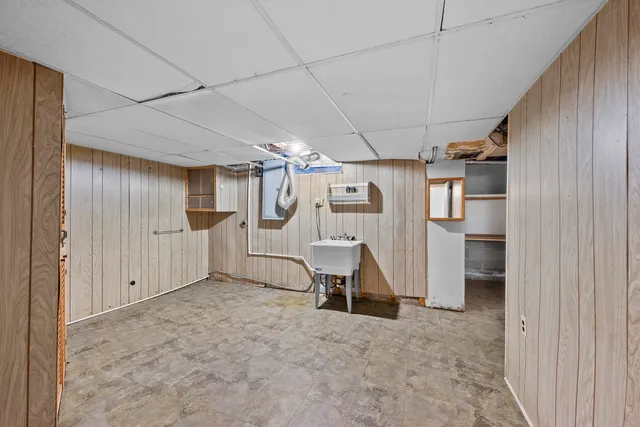 $425,000 | 53223 Sophia Drive, Utica, MI 48316