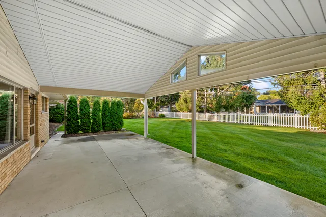 $425,000 | 53223 Sophia Drive, Utica, MI 48316