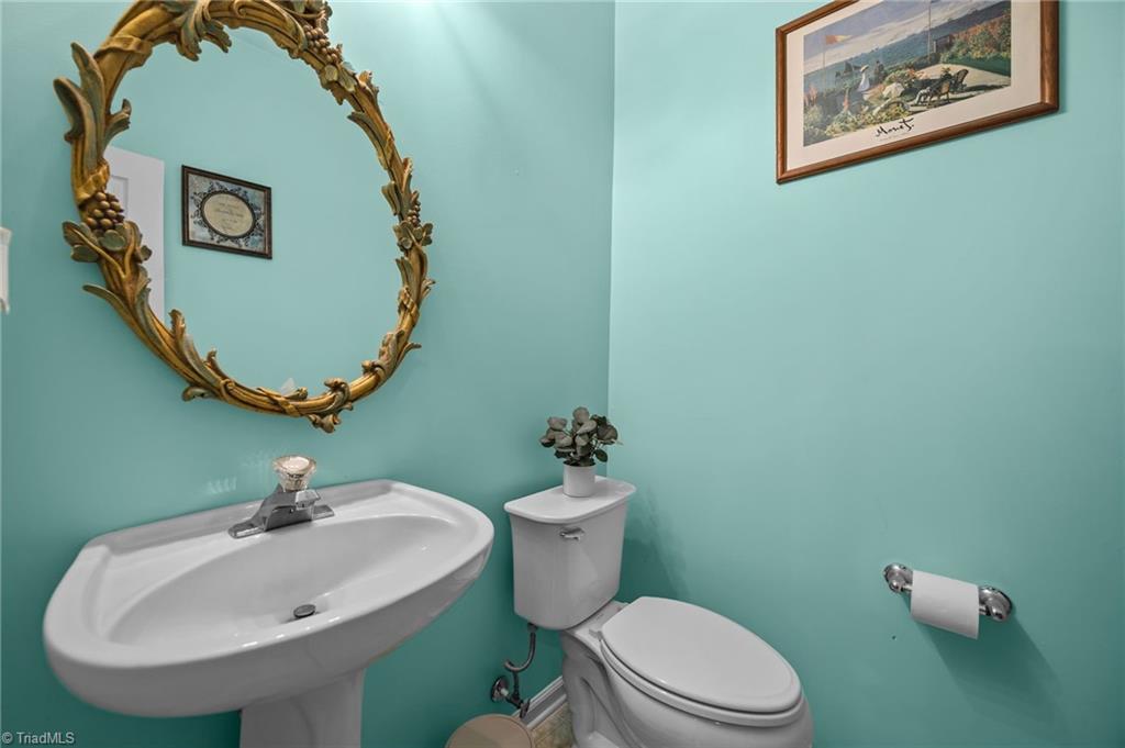 3510 Scotland Ridge Court Winston-Salem, NC 27107 - Photo 9 of 20