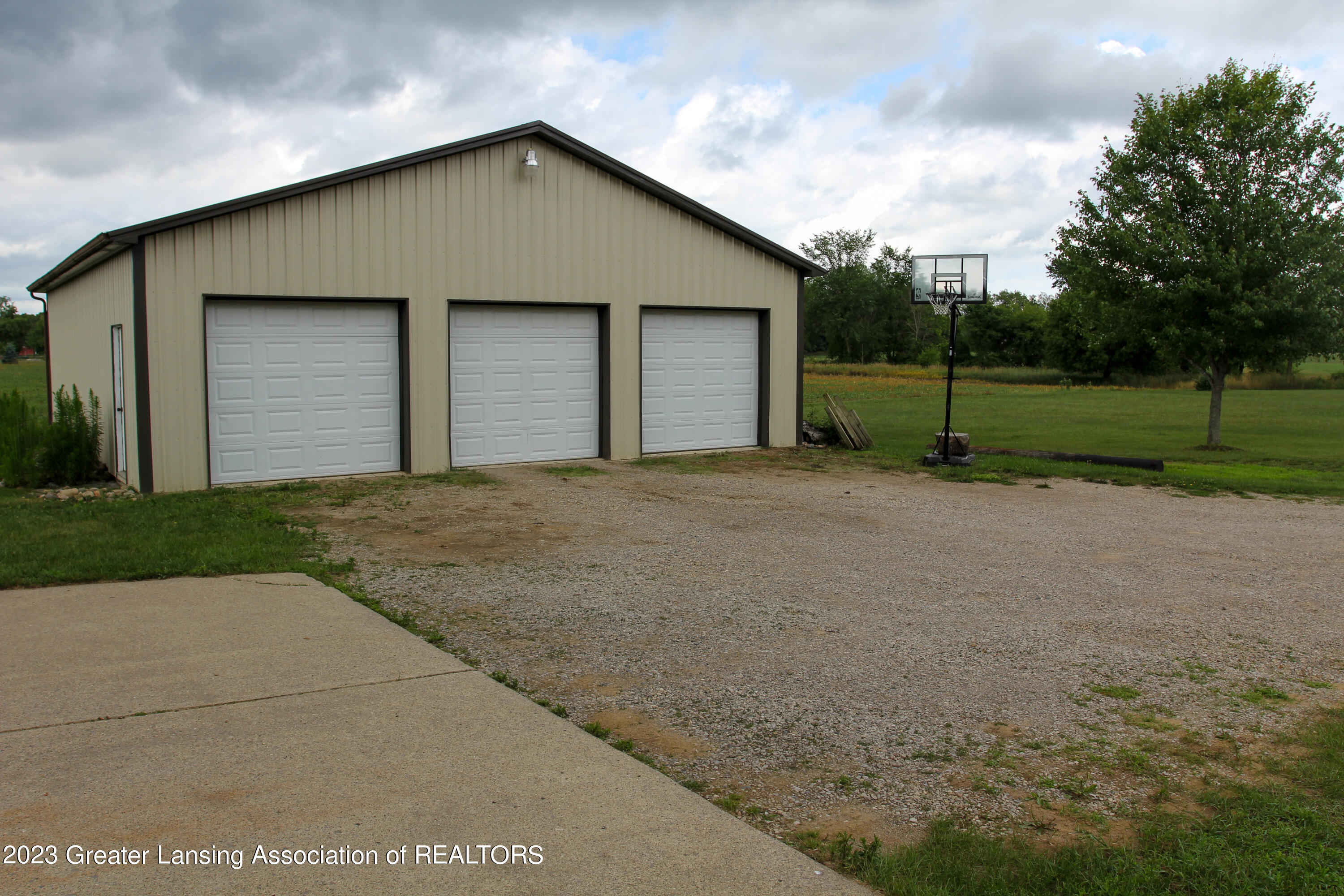 4100 South Williams Road Stockbridge, MI 49285 - Photo 15 of 71 Pole Barn