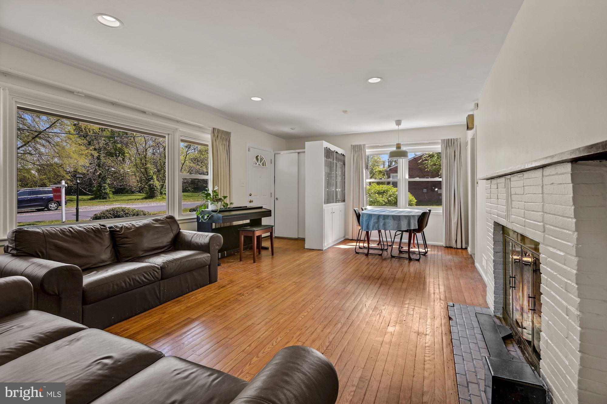 2211 Metzerott Road Adelphi, MD 20783 - Photo 3 of 14 Great Light from Lots of Windows