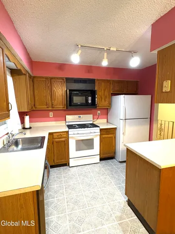 $369,900 | 115 Plum Poppy North, Malta, NY 12020