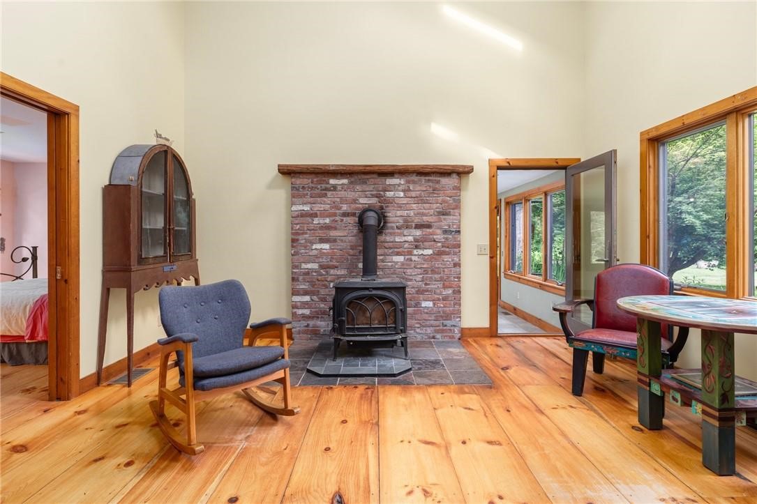 33 Johnson Road Foster, RI 02825 - Photo 23 of 44 Guest House Living Room