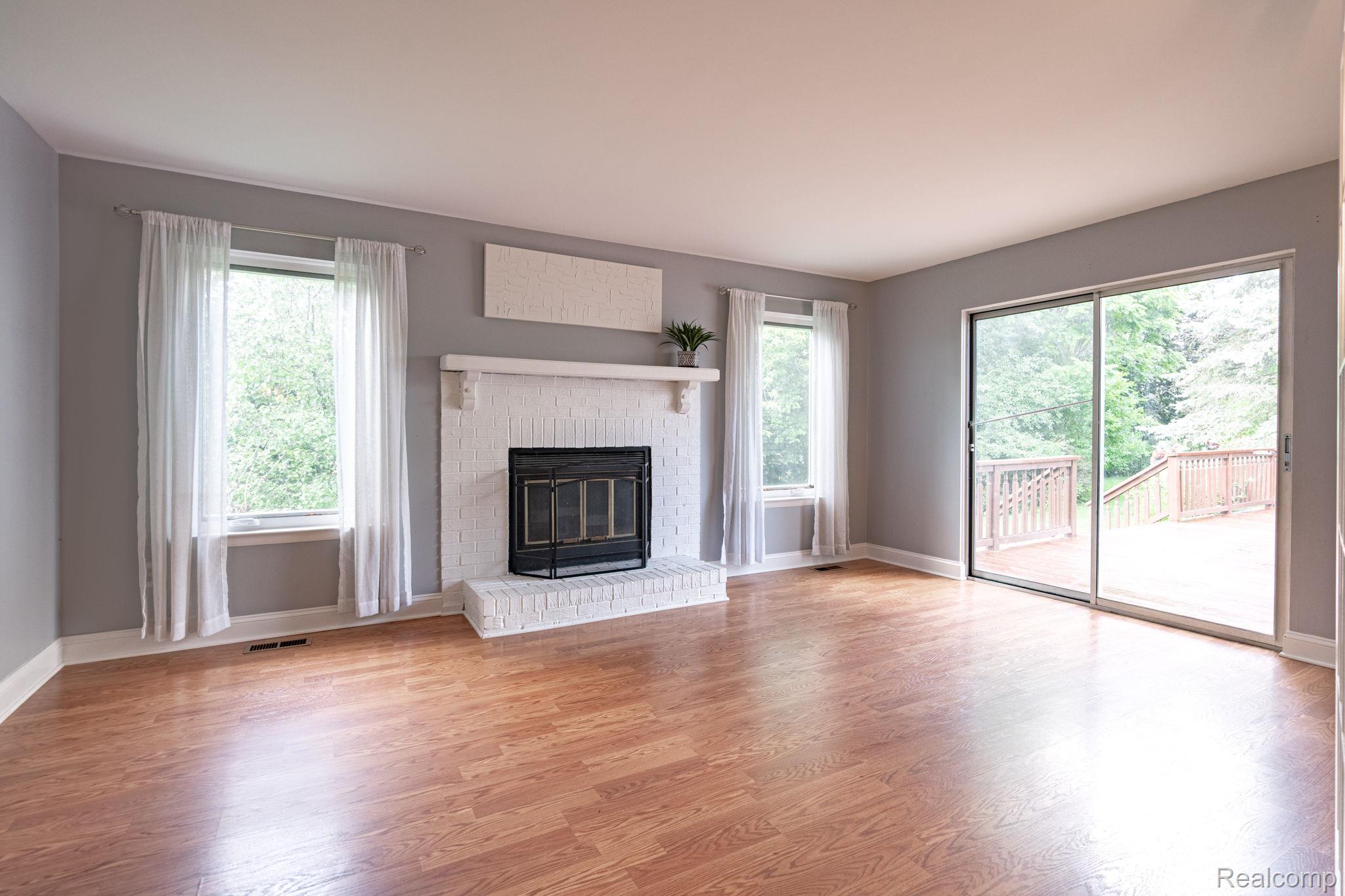 1642 Dancer Drive Rochester, MI 48307 - Photo 9 of 36 15-web-or-mls-interiors-6.jpg