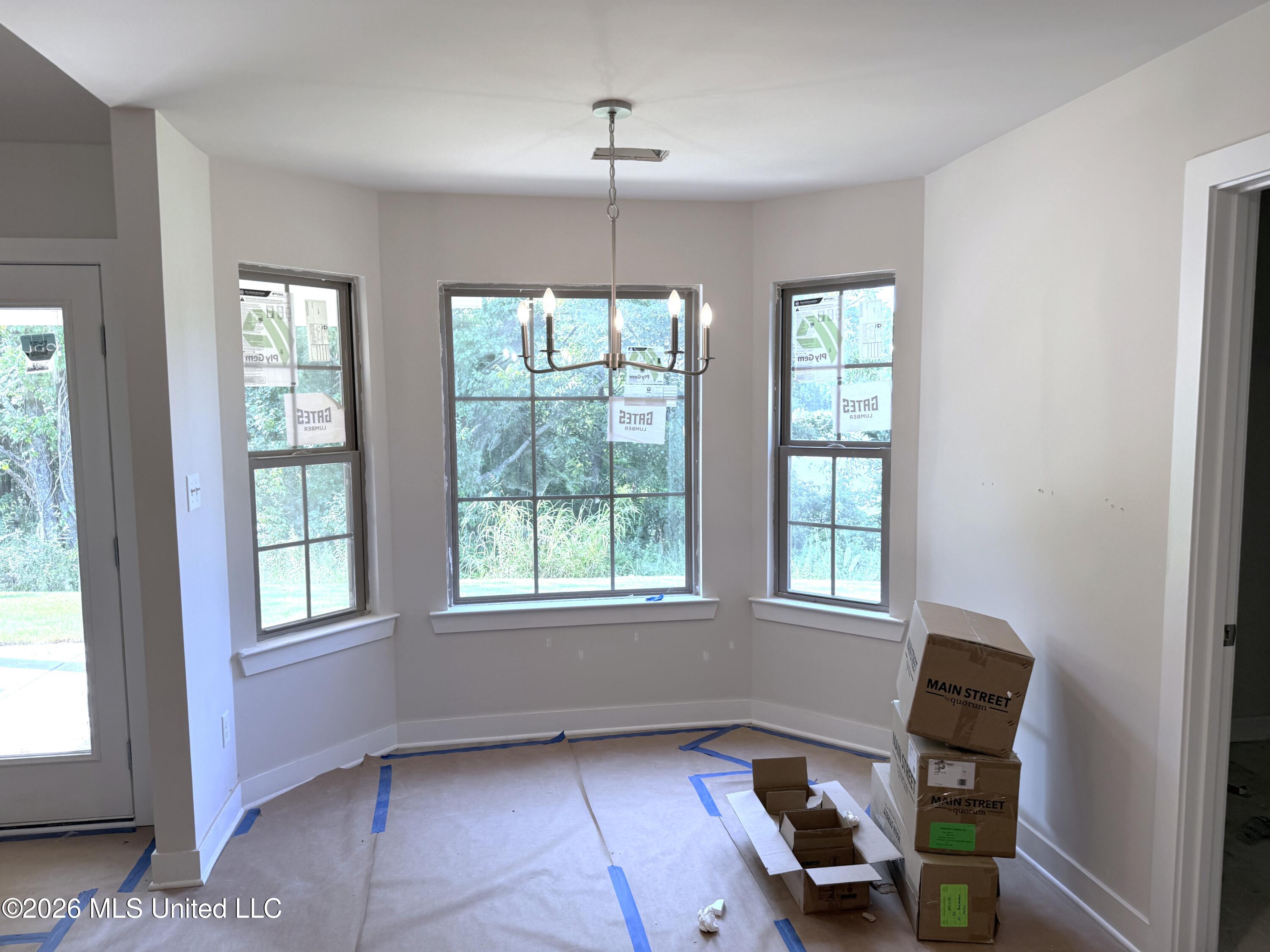 6604 Boxley Pointe Walls, MS 38680 - Photo 9 of 12 Dining Room