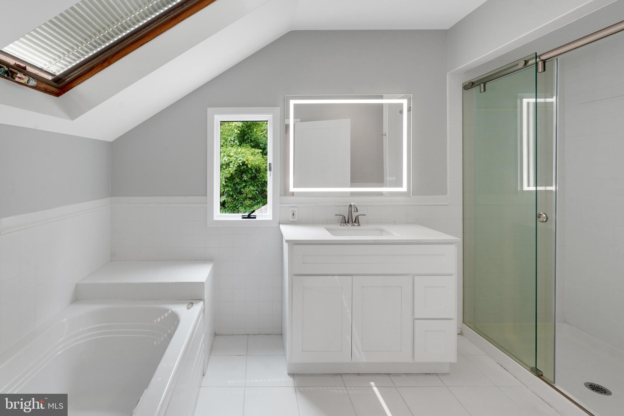 4495 Province Line Road Princeton, NJ 08540 - Photo 25 of 35 Primary Bath