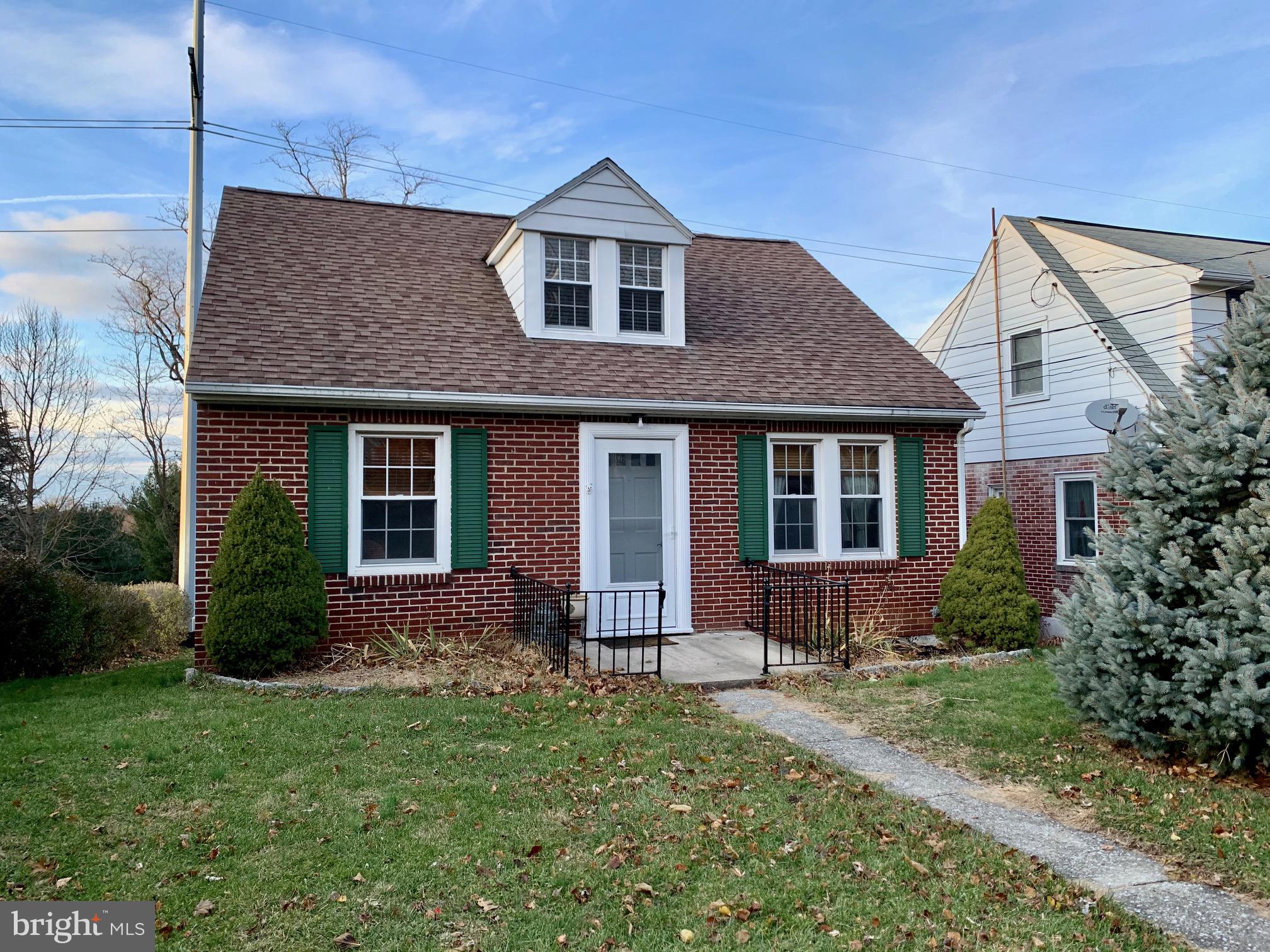 551 Hillcrest Road York, PA 17403 - Photo 1 of 34 Gallery Image 1